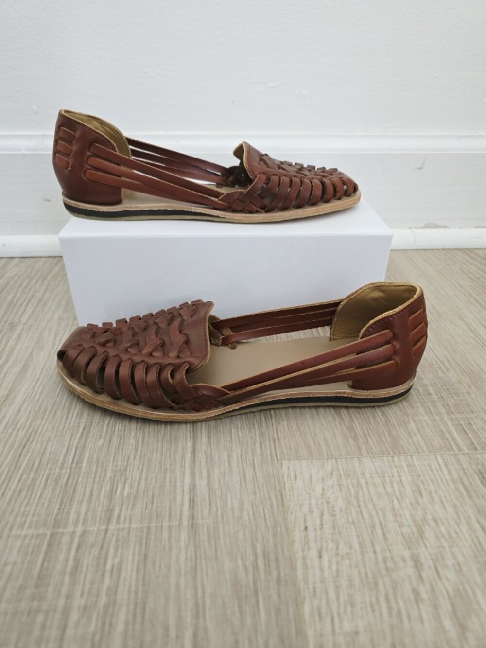 Nisolo Huarache Brandy Brown Slip On Sandals Flat Shoes 7 Woven Leather Womens